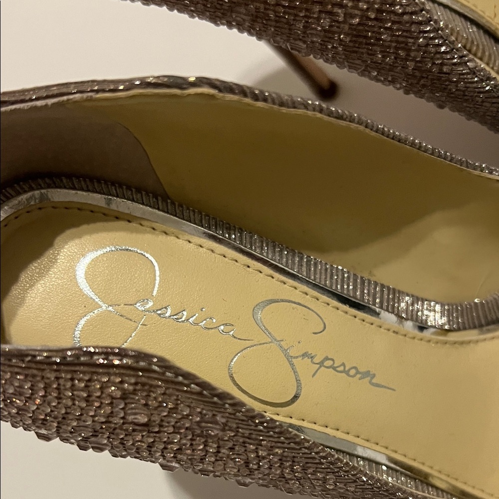 Women's Jessica Simpson Sparkling Silver Heels 8.5 - Picture 3 of 7